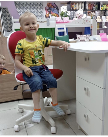 Стол коллекции Умка 1000 мм  от Династия Kids